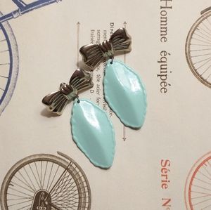 Preloved Cute Silver Bow earrings